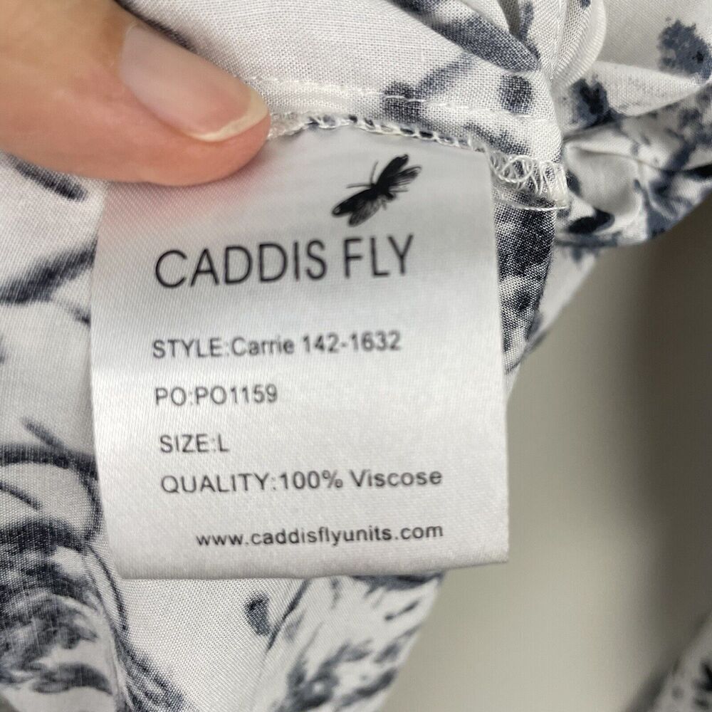 Caddis Fly Popover Tunic Top Womens L Gray White Floral Blouse Butterfly Classic - Picture 8 of 9